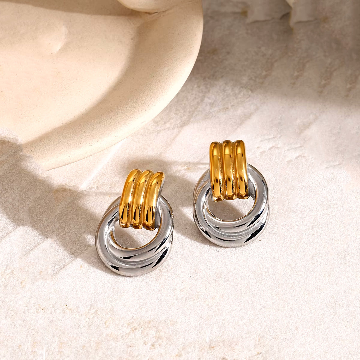 BLYTHE EARRINGS - VELOWE