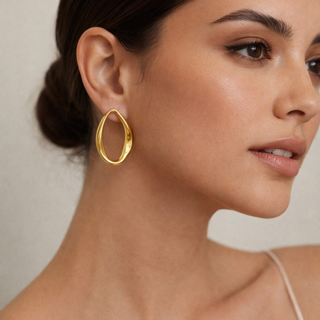 DALI OVAL EARRINGS