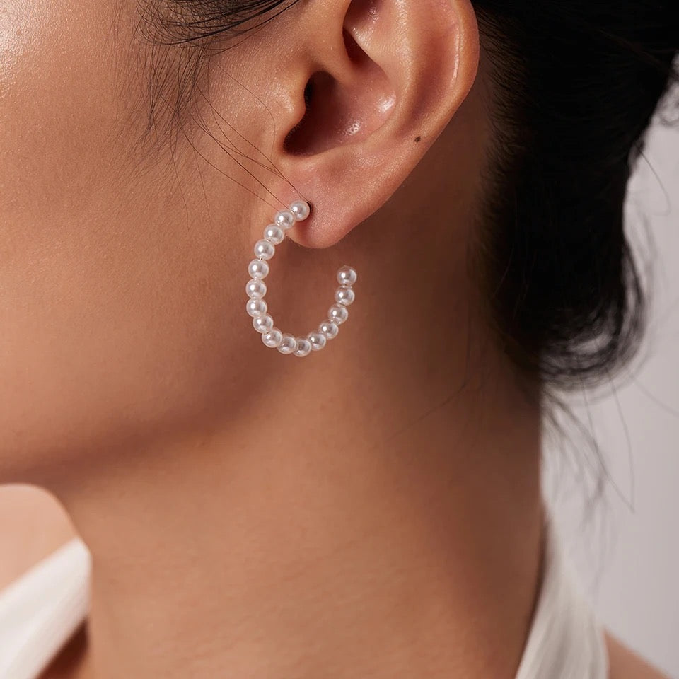 SEAGAL PEARLS SMALL EARRINGS