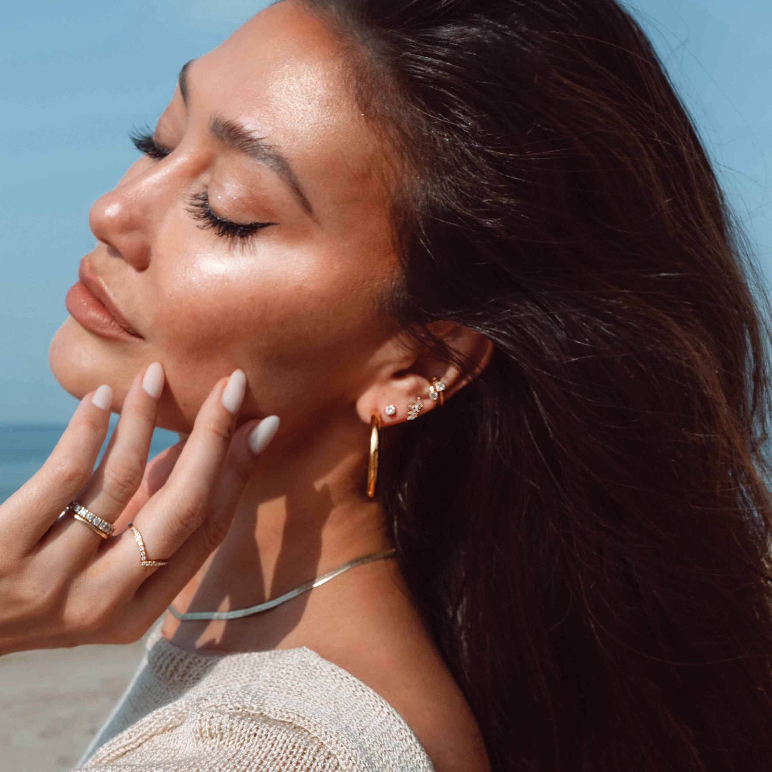 HOOPS EARRINGS - VELOWE