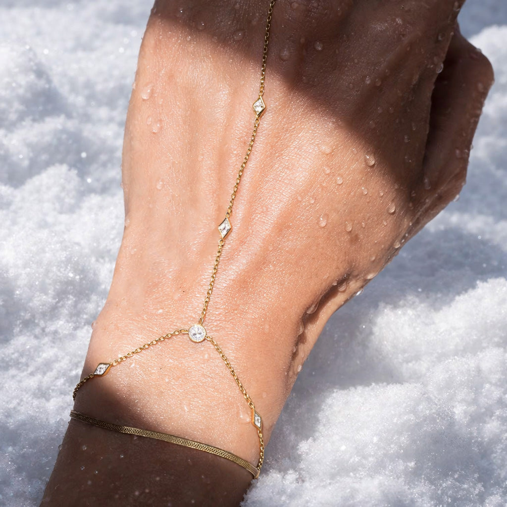 YANITA HAND CHAIN BRACELET - VELOWE